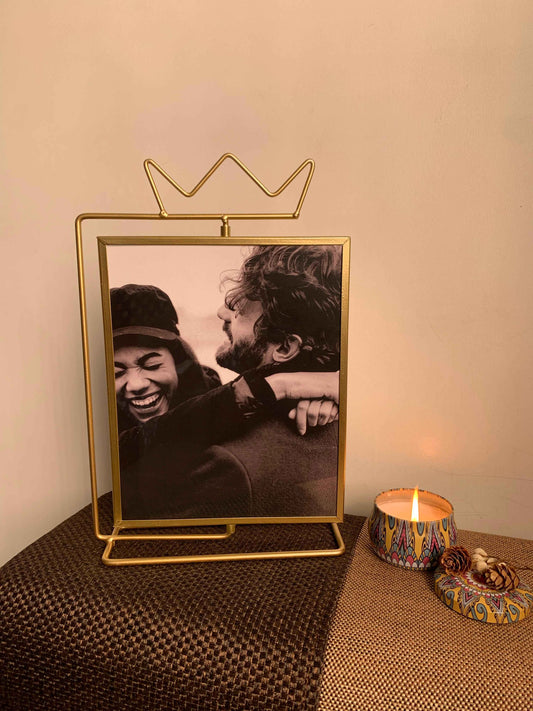 Crown‑Top Elegant Custom Photo Frame
