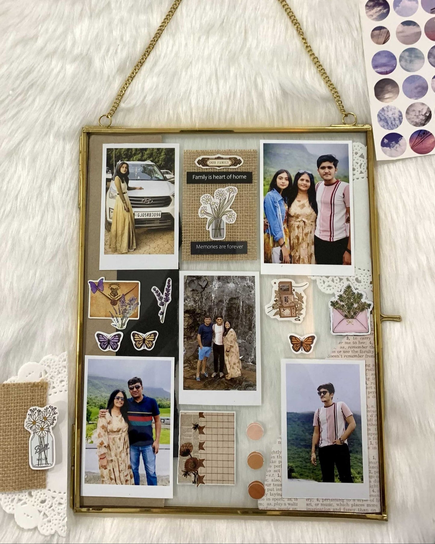 Golden Edge Sentimental Frame